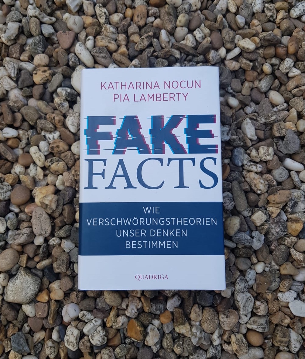 "Fake Facts" Katharina Nocun und Pia Lamberty. Bild: Sophie Greve